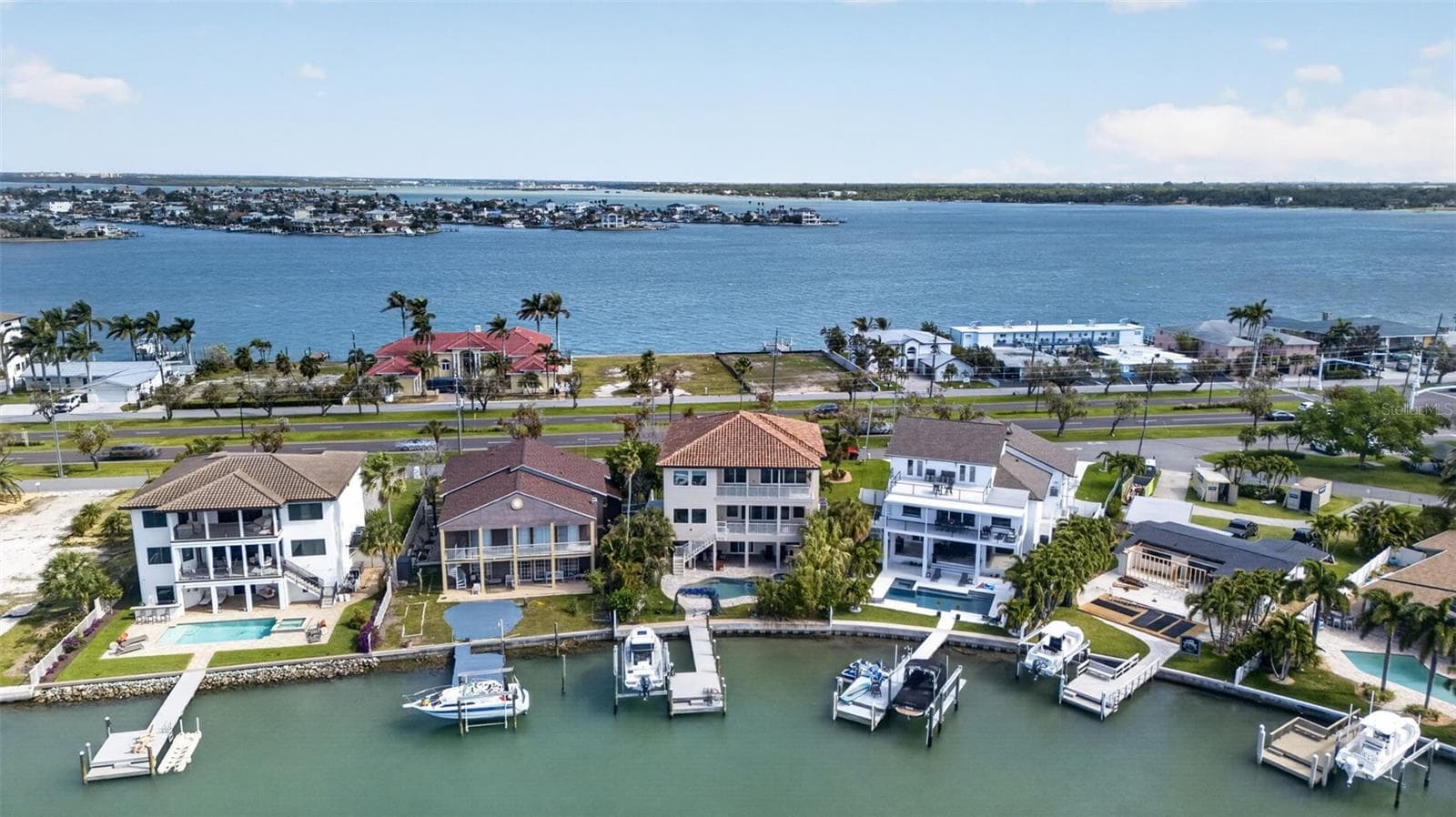 Single Family Residence at 13 TREASURE LN, TREASURE ISLAND, photo 53 of 98