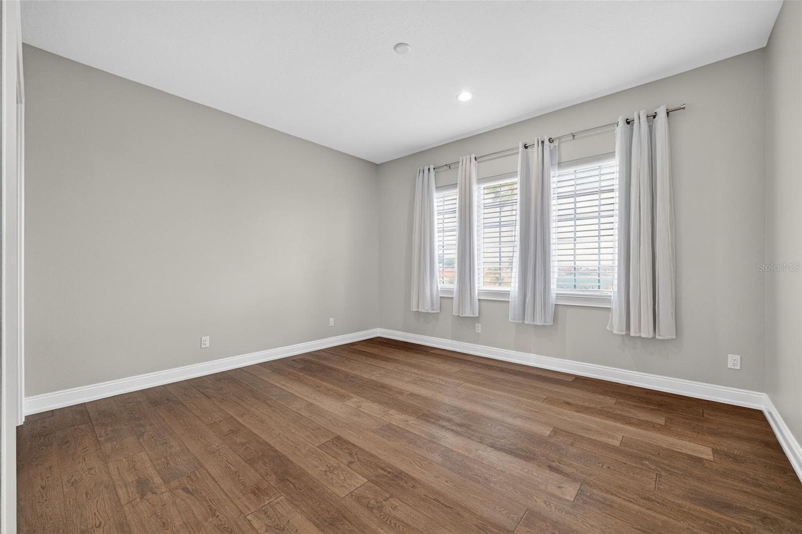 Single Family Residence at 13 TREASURE LN, TREASURE ISLAND, photo 70 of 98