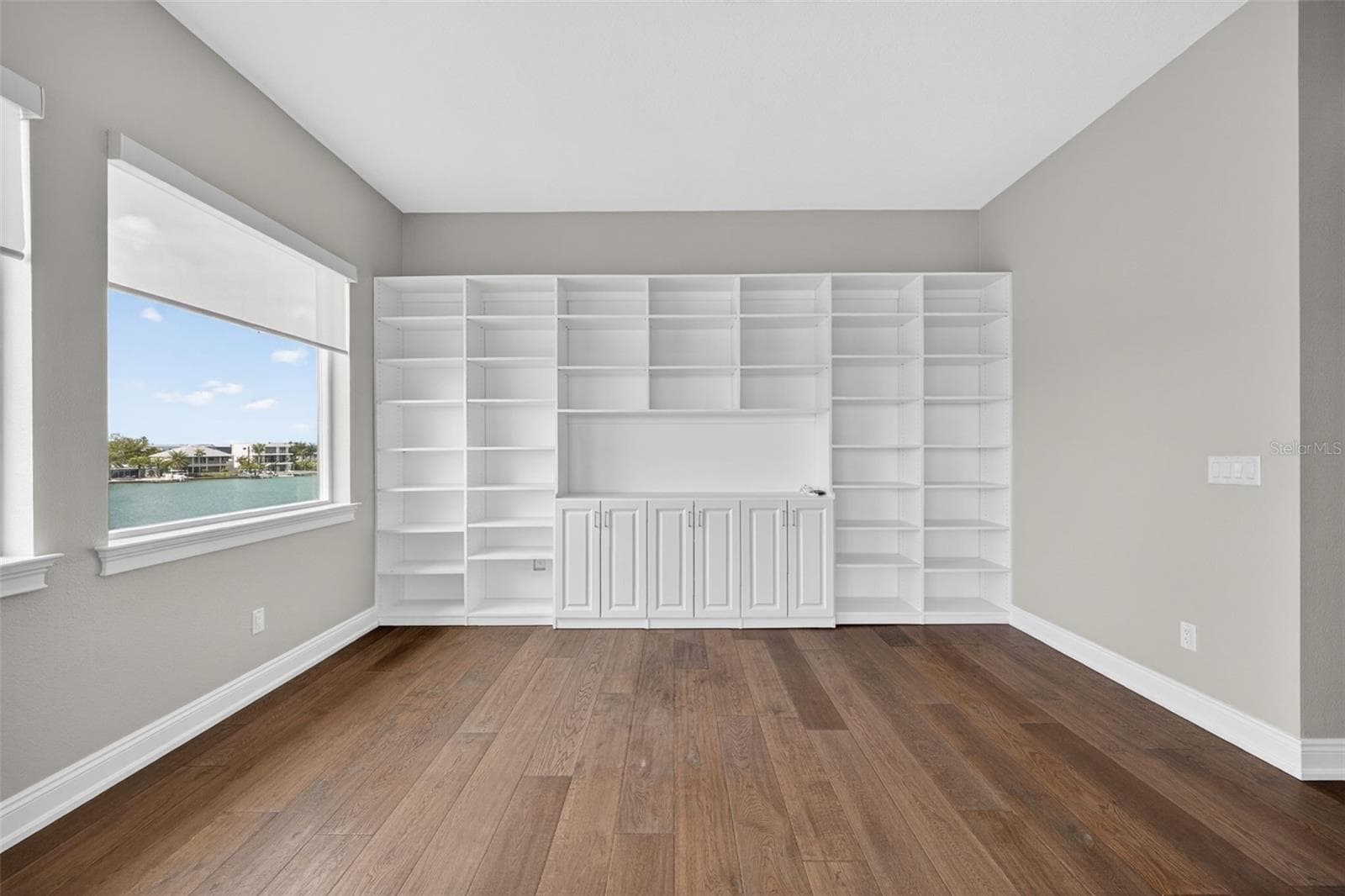 Single Family Residence at 13 TREASURE LN, TREASURE ISLAND, photo 76 of 98