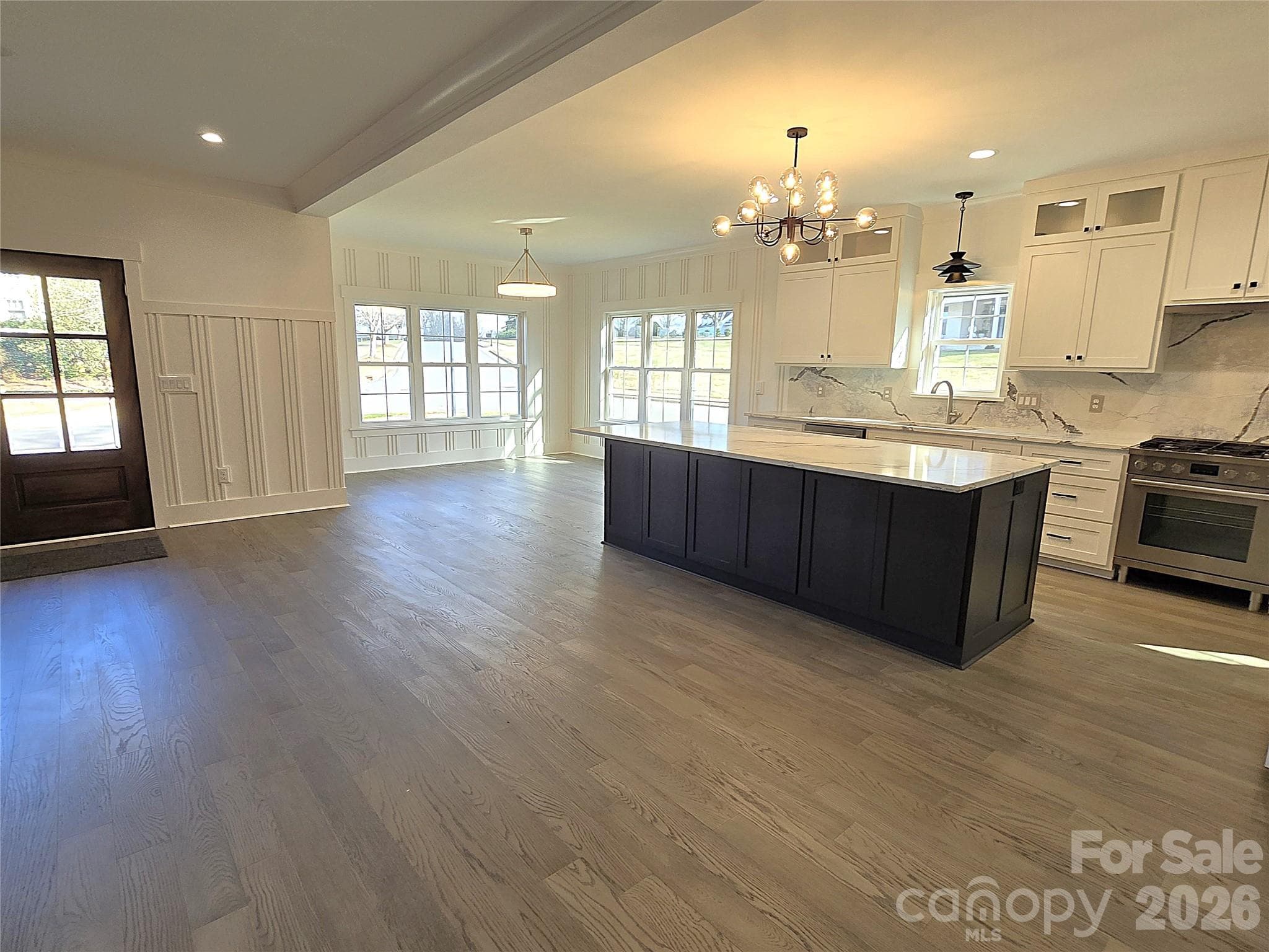 Single Family Residence at Hickory, photo 9 of 41