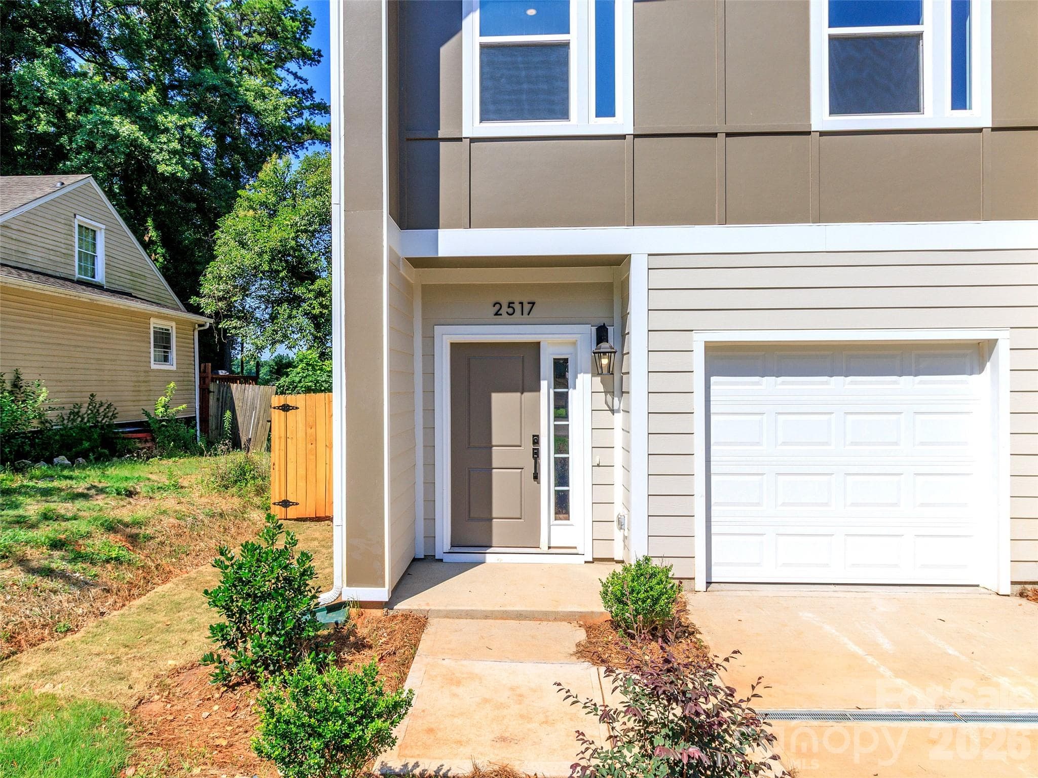 Townhouse at 2517 Elon Street, Charlotte, photo 20 of 26
