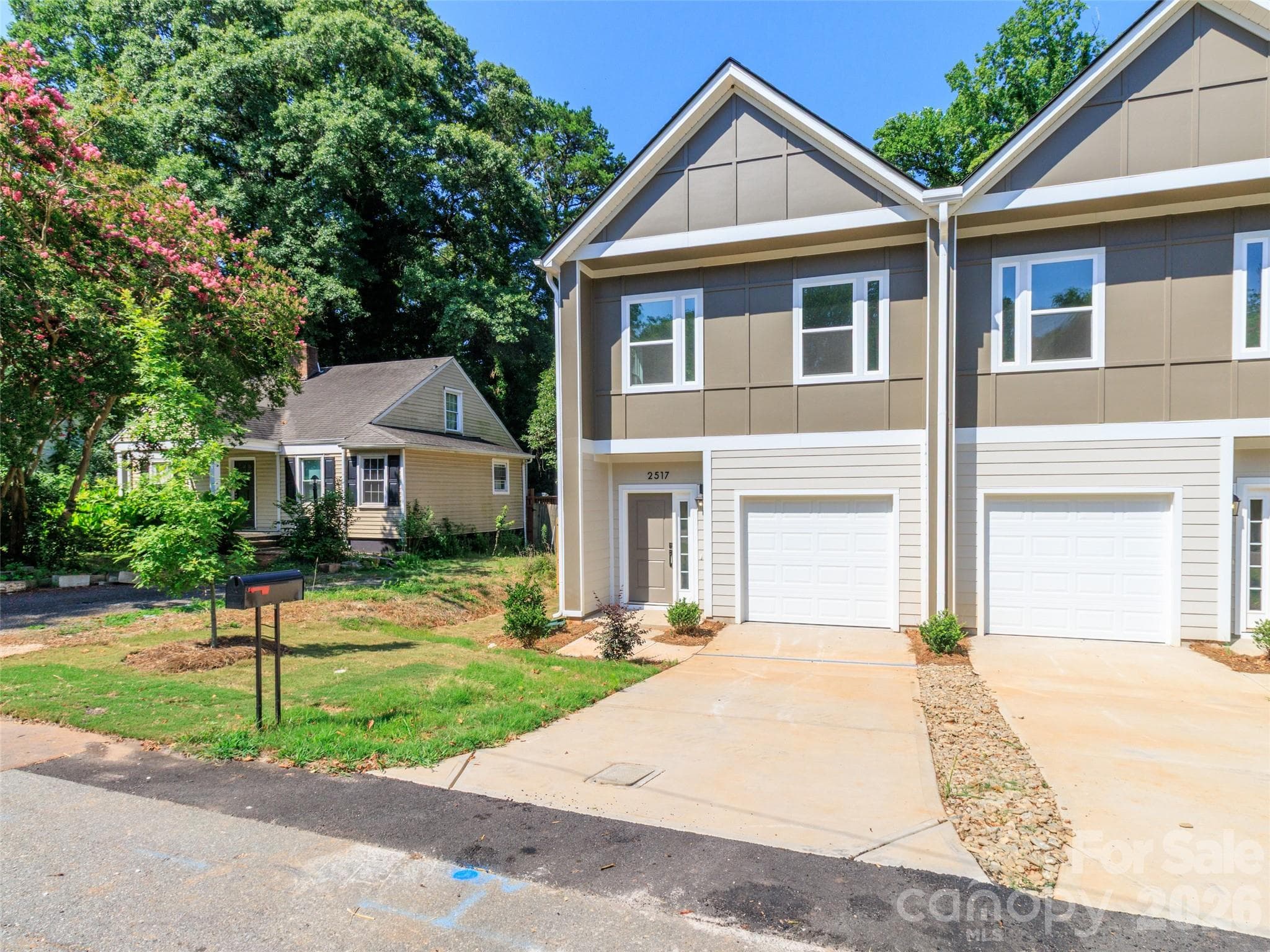 Townhouse at 2517 Elon Street, Charlotte, photo 21 of 26