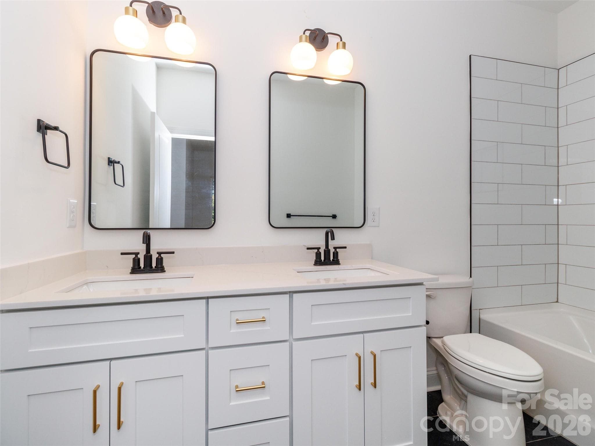 Townhouse at Charlotte, photo 6 of 26