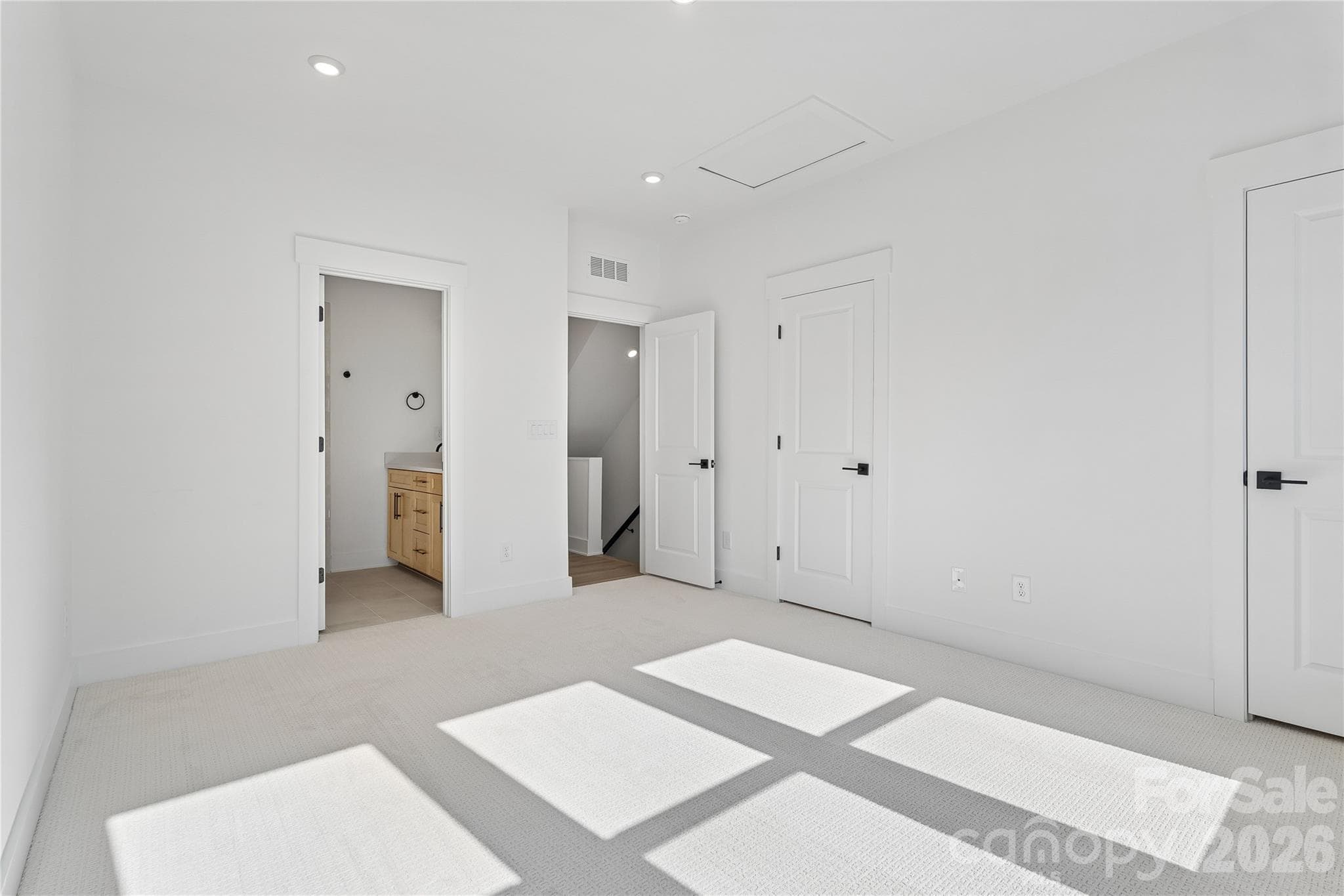Primary Bedroom - Charlotte