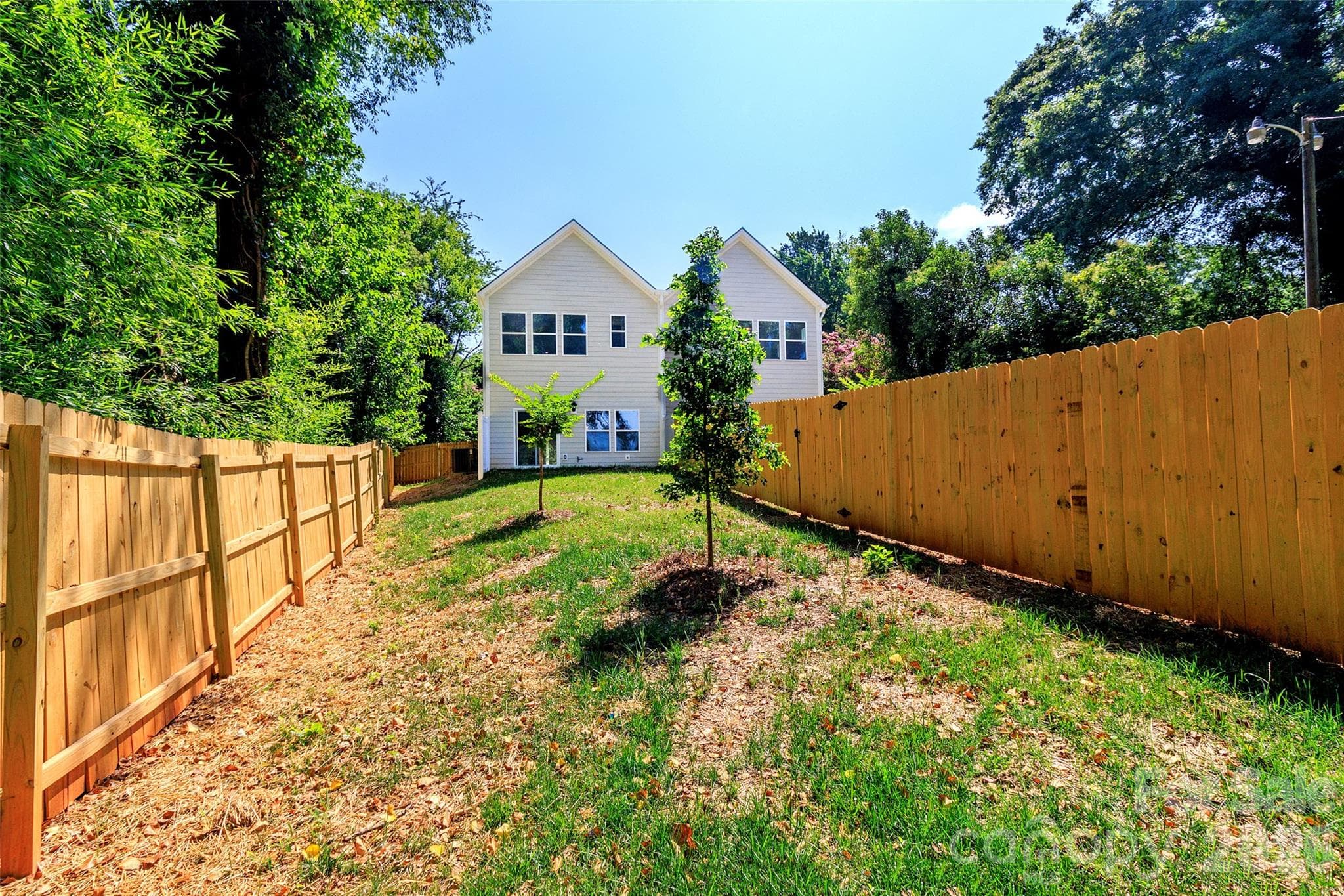 Townhouse at 2521 Elon Street, Charlotte, photo 27 of 30