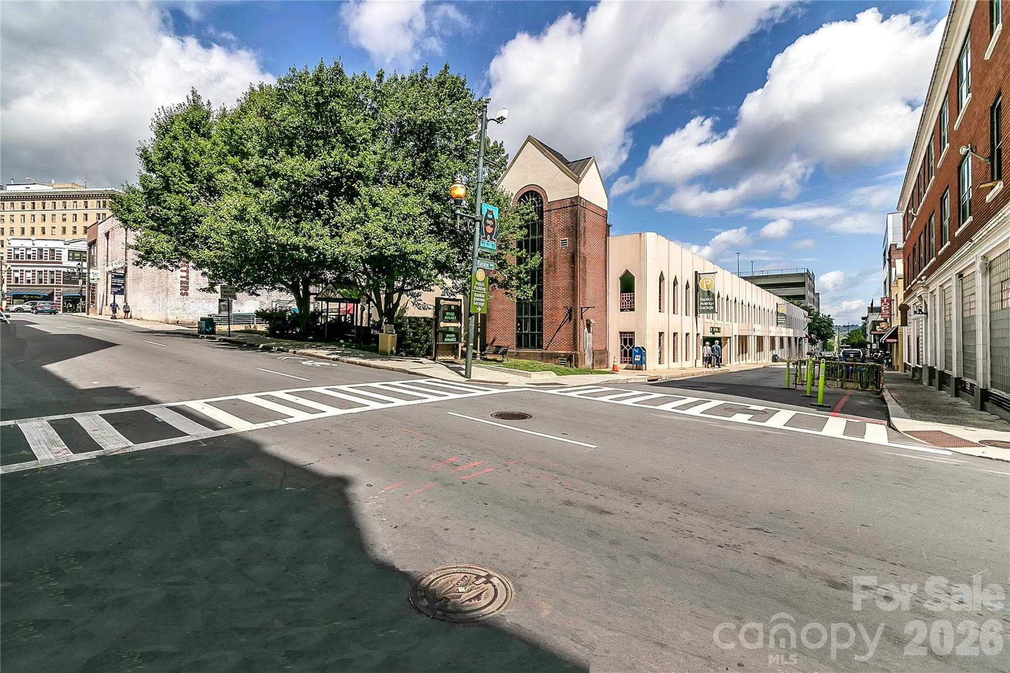 Condominium at Asheville, photo 4 of 31