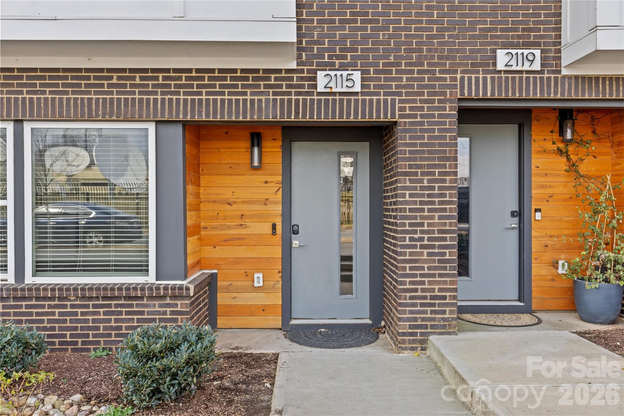 Townhouse at Charlotte, photo 2 of 47