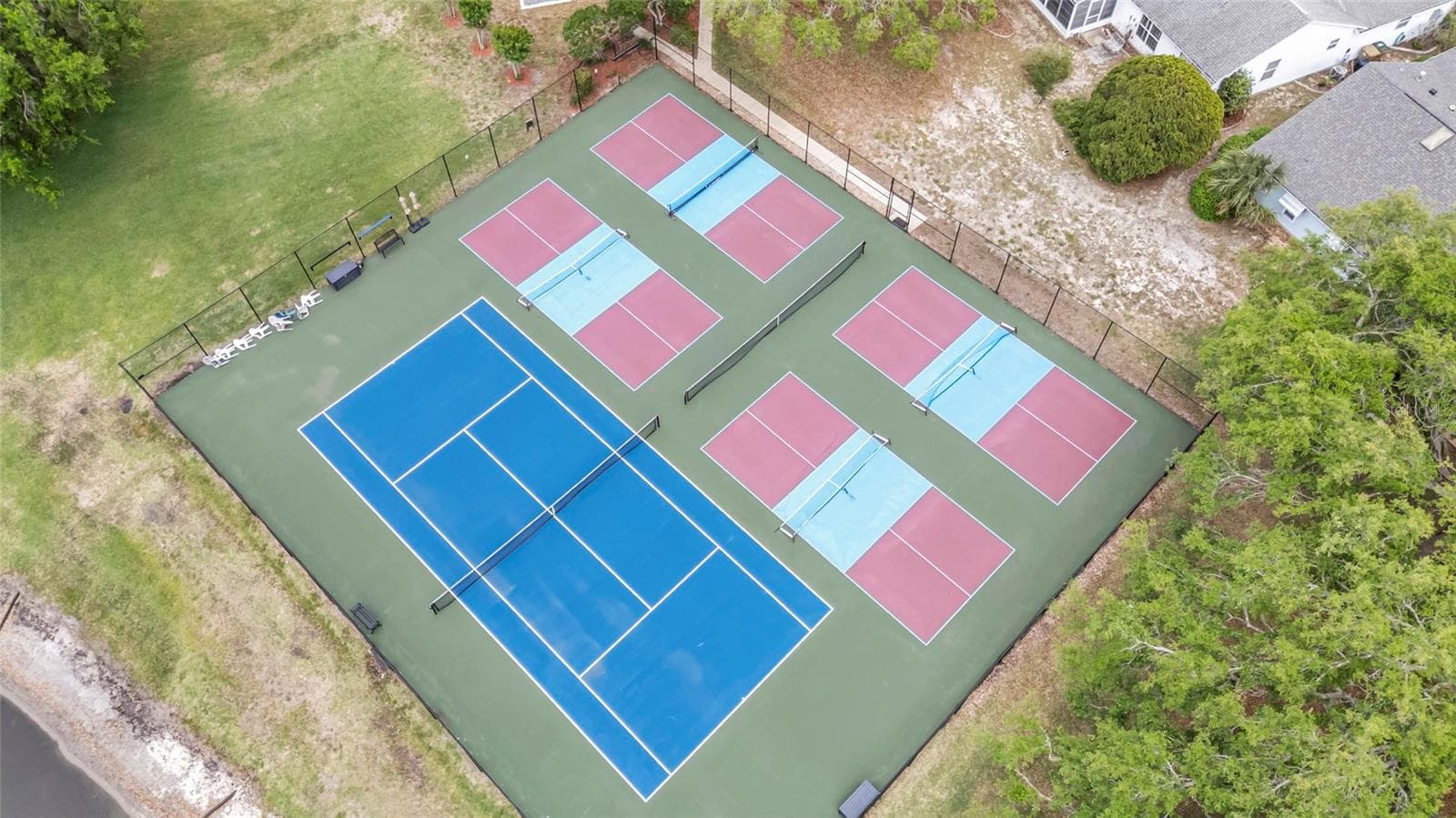 Community Pickle ball and Tennis Courts - 27 GORDON CT, LEESBURG