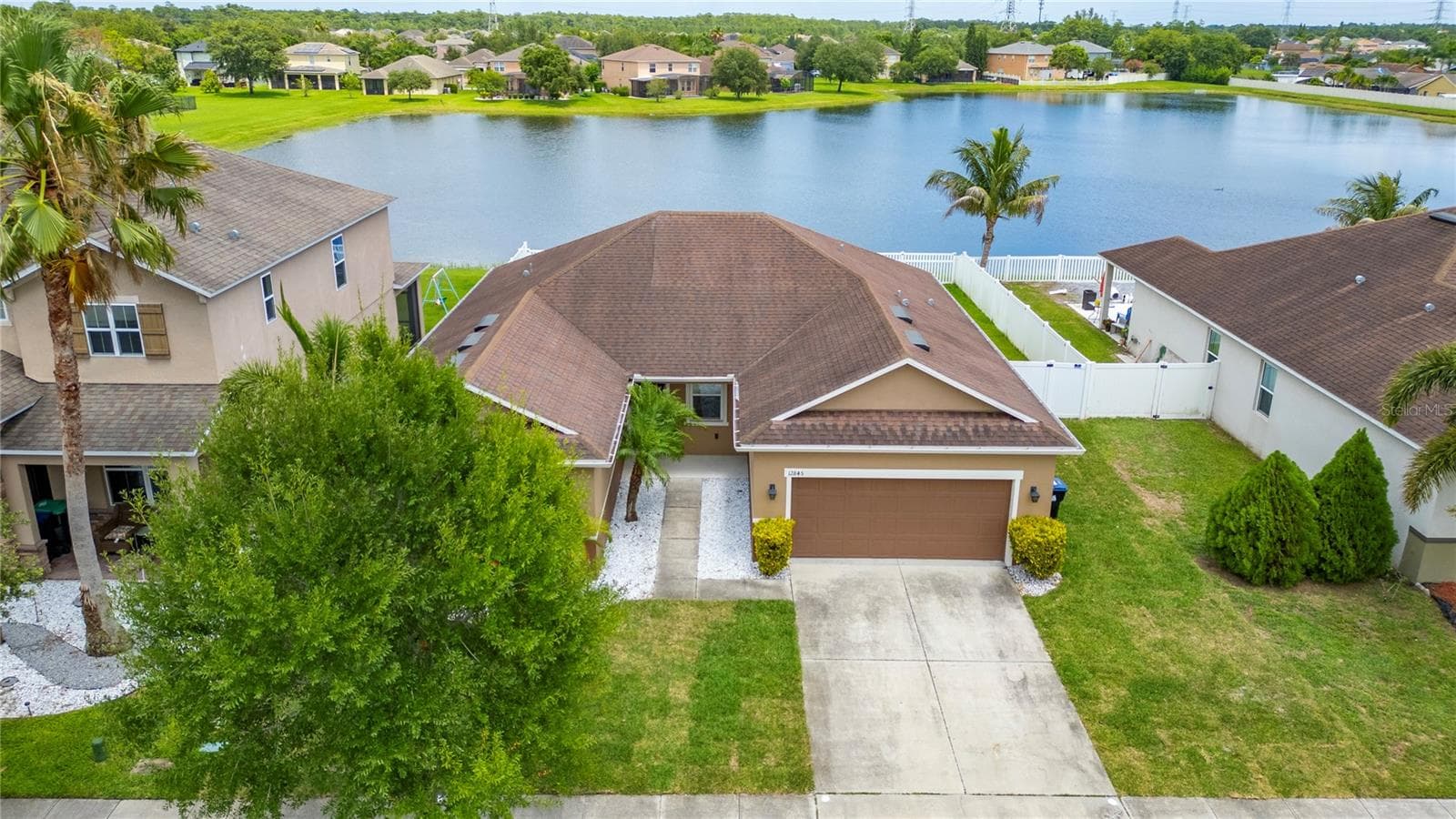 Single Family Residence at 12845 SAWGRASS PINE CIR, ORLANDO, photo 2 of 41