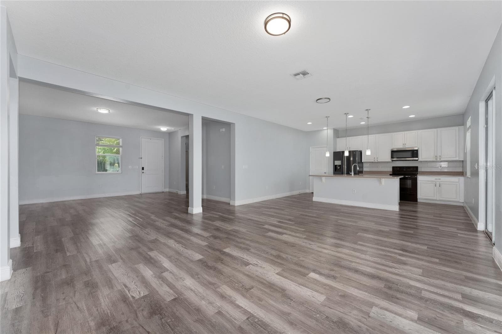 Single Family Residence at 12845 SAWGRASS PINE CIR, ORLANDO, photo 5 of 41