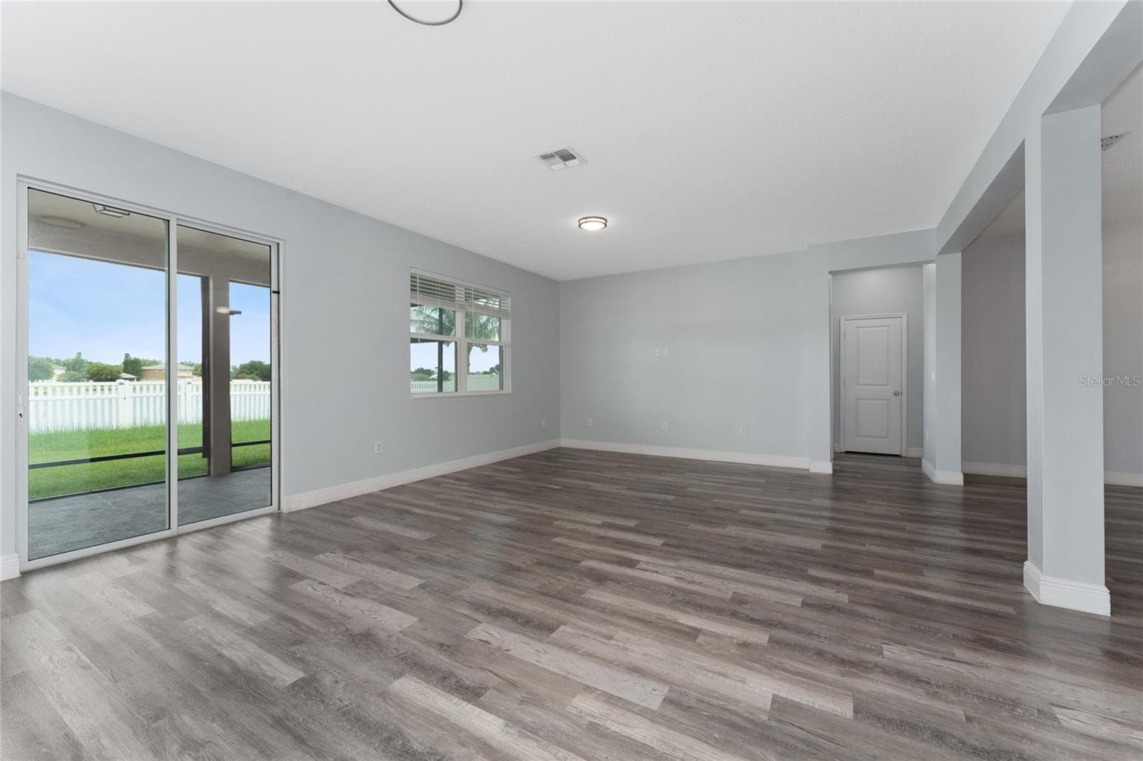 Single Family Residence at 12845 SAWGRASS PINE CIR, ORLANDO, photo 6 of 41