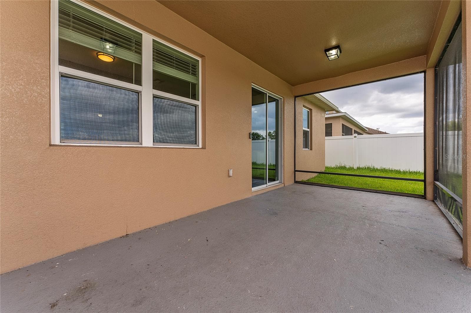 Single Family Residence at 12845 SAWGRASS PINE CIR, ORLANDO, photo 25 of 41