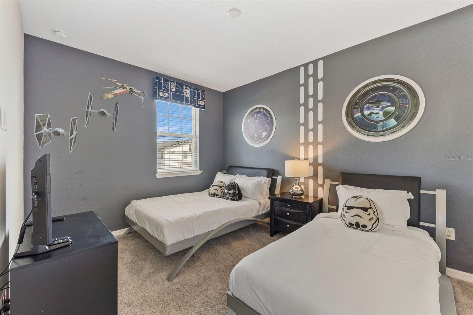 Star Wars bedroom - 9042 SUNSHINE RIDGE LOOP, KISSIMMEE