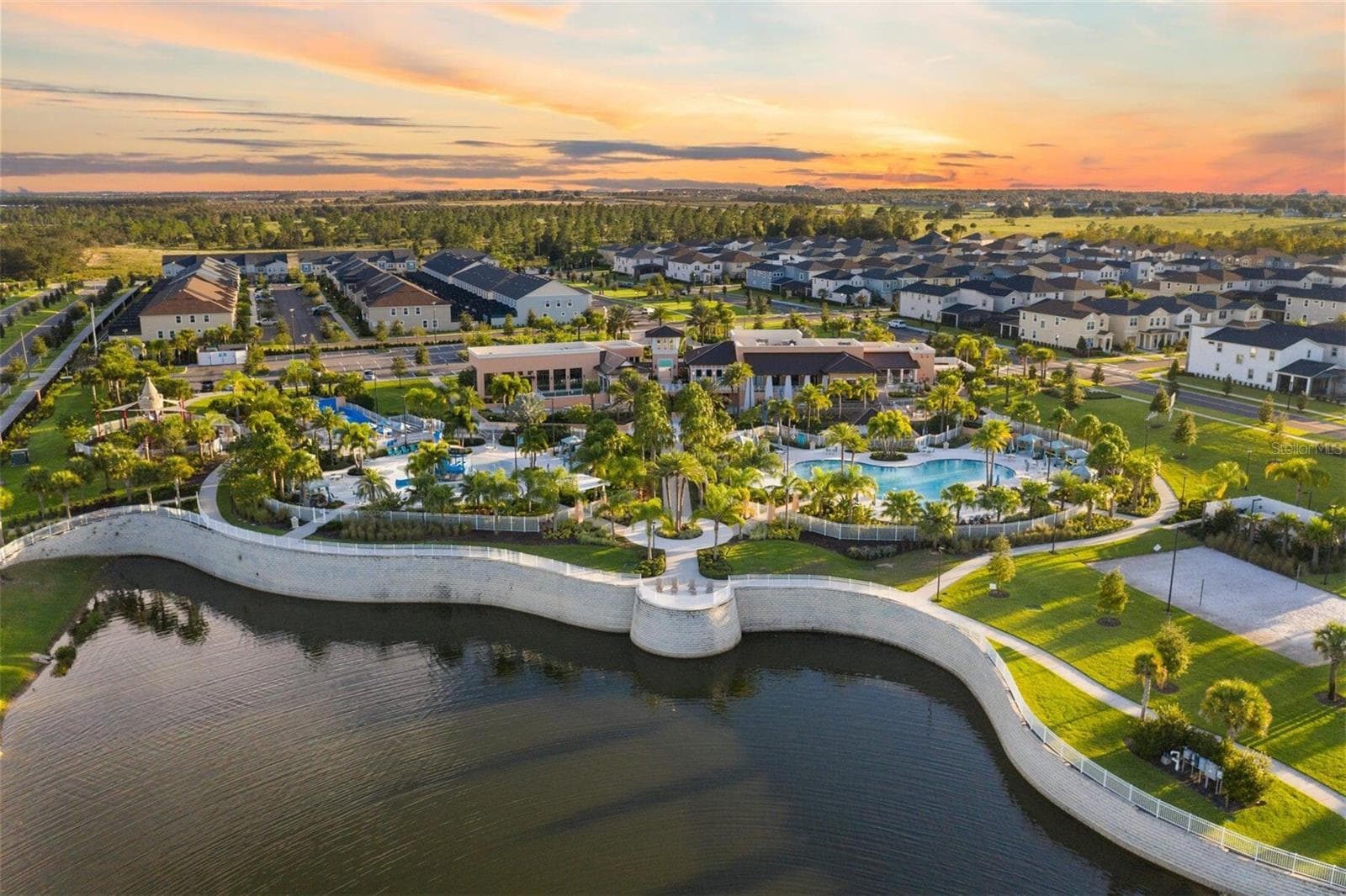 Solara Resort - 9042 SUNSHINE RIDGE LOOP, KISSIMMEE