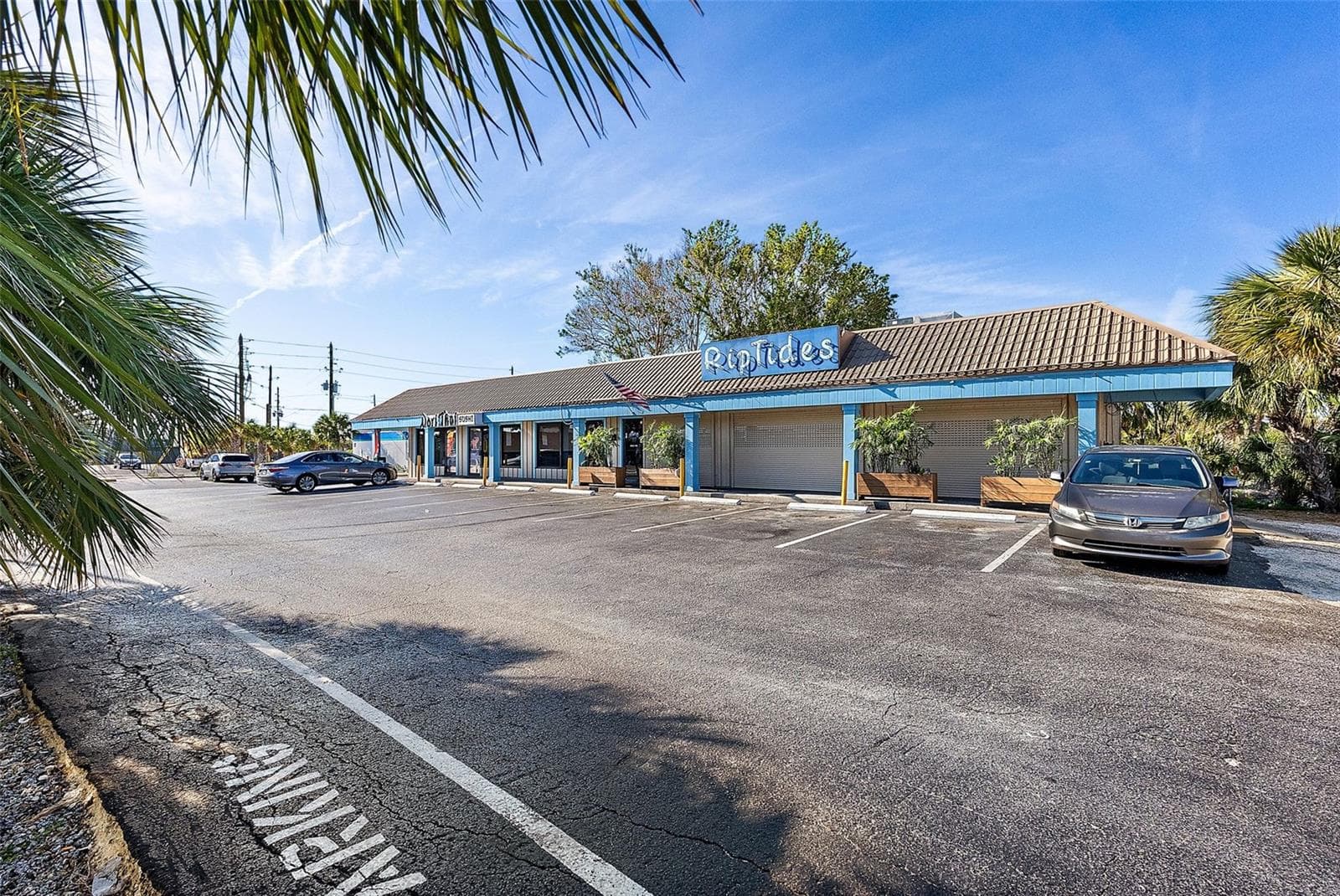 Retail at 7612 BLIND PASS RD, ST PETE BEACH, photo 2 of 7