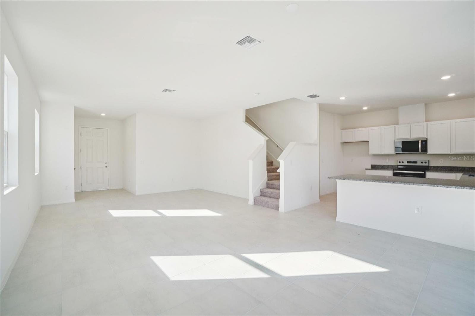 Single Family Residence at 3438 CANBERRA PL, PALMETTO, photo 3 of 7