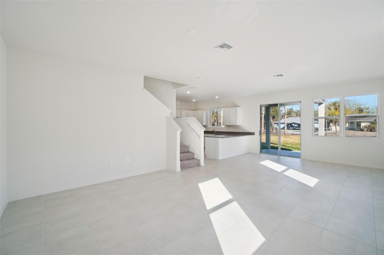 Single Family Residence at 3438 CANBERRA PL, PALMETTO, photo 4 of 7