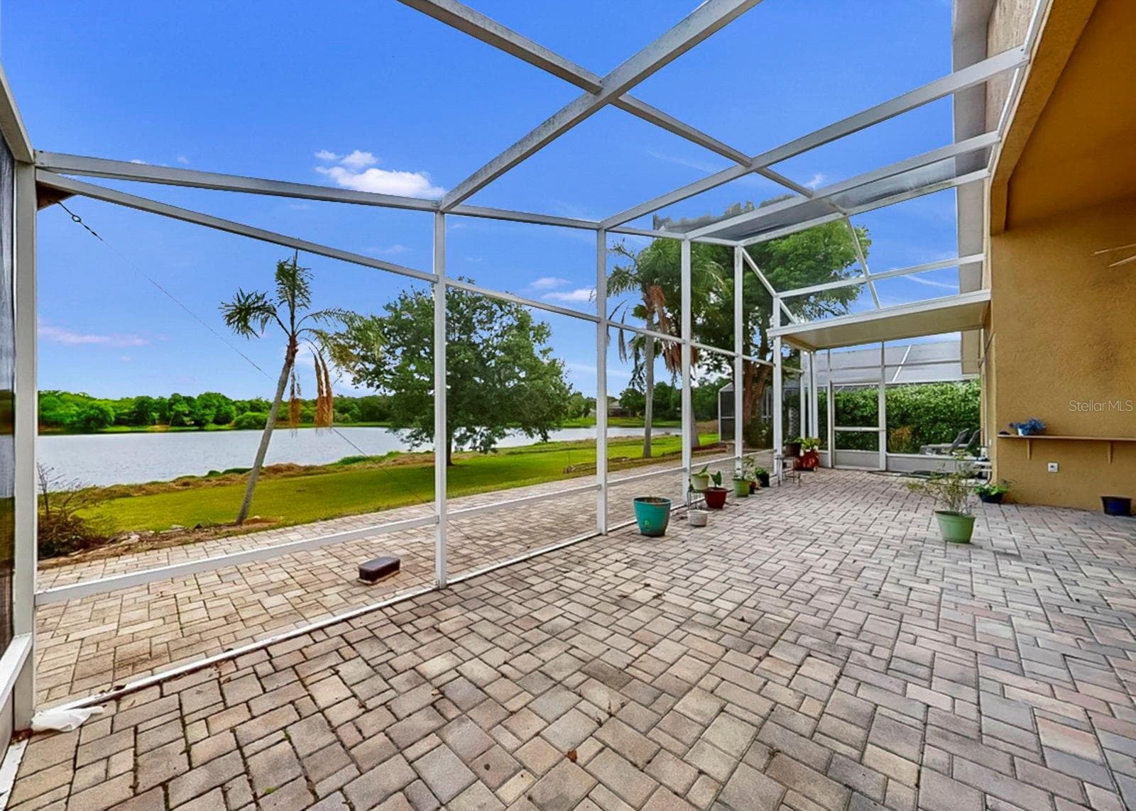 Single Family Residence at 220 ROSANA DR, BRANDON, photo 12 of 26