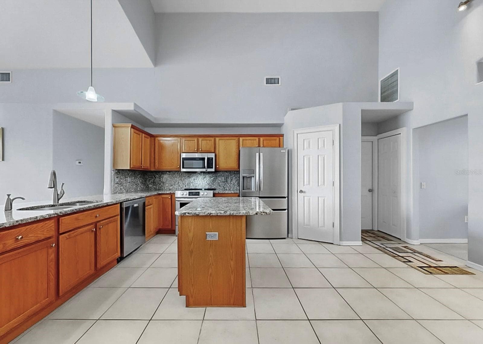 Single Family Residence at 220 ROSANA DR, BRANDON, photo 16 of 26