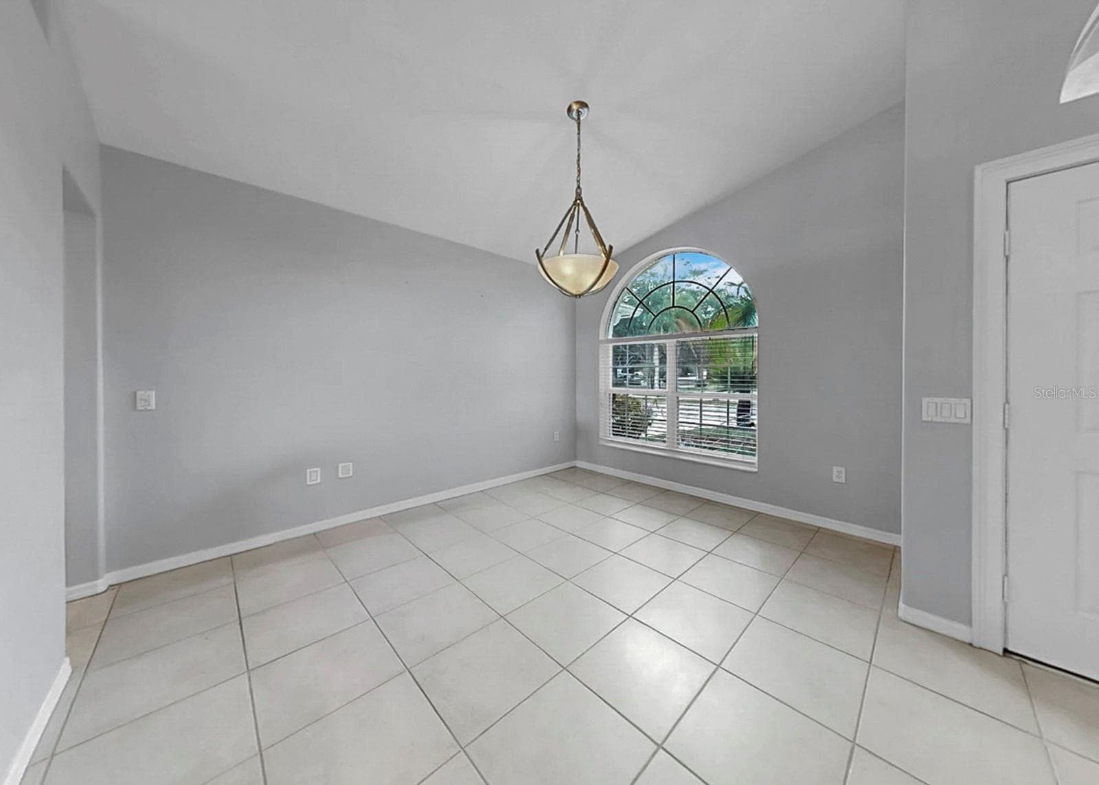 Single Family Residence at 220 ROSANA DR, BRANDON, photo 18 of 26