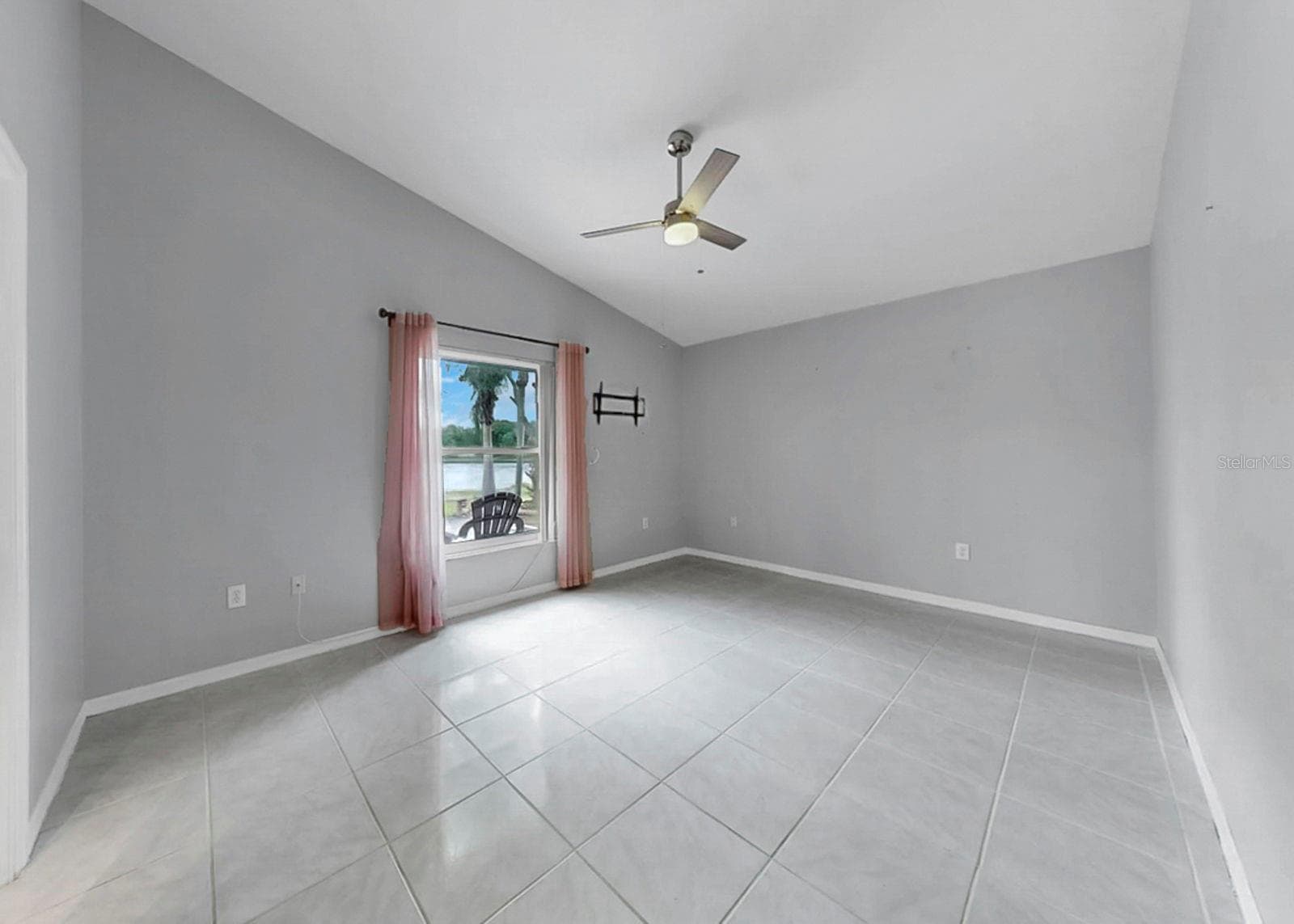 Single Family Residence at 220 ROSANA DR, BRANDON, photo 21 of 26