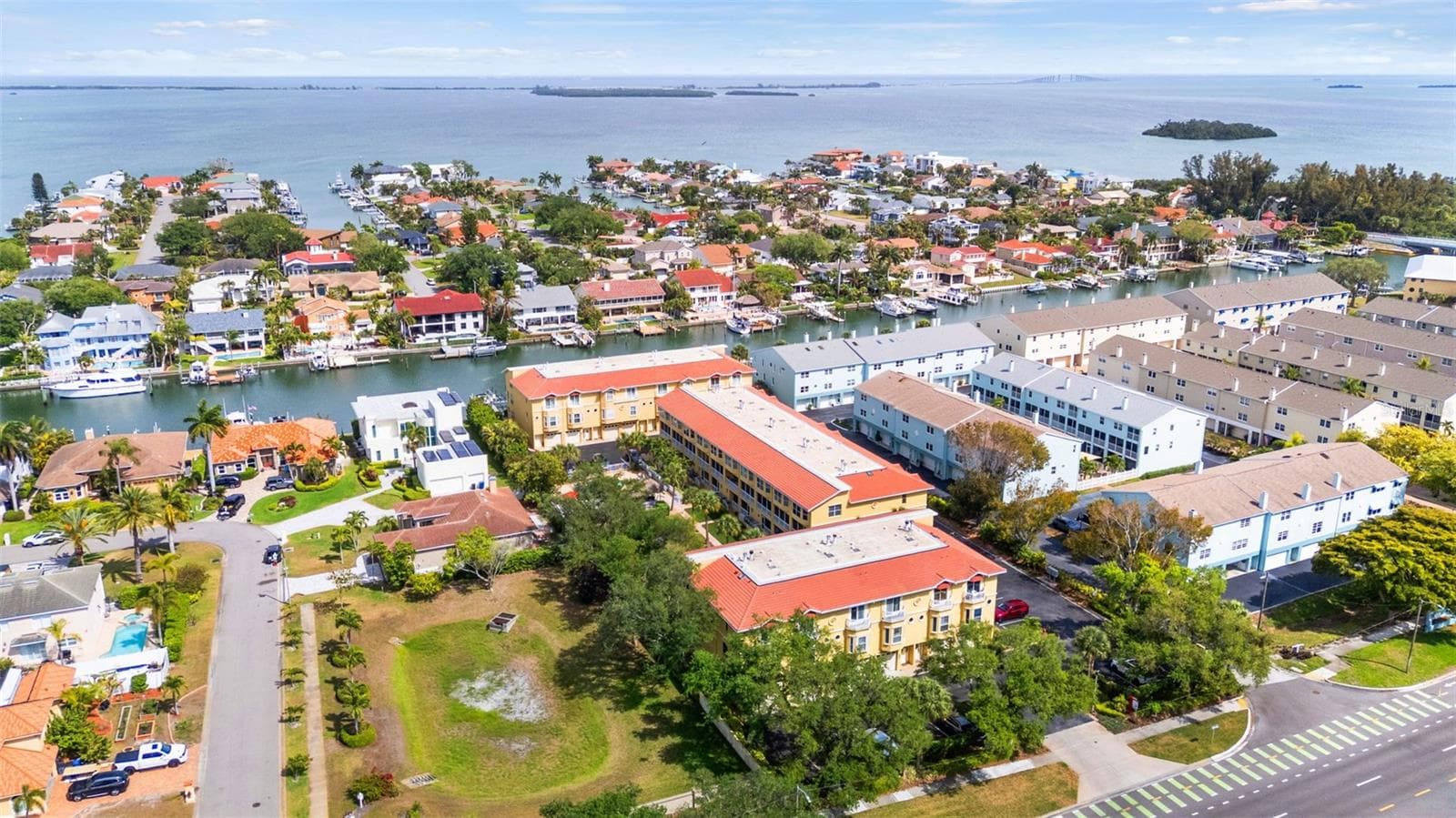 Townhouse at 1071 PINELLAS BAYWAY S, ST PETERSBURG, photo 119 of 123