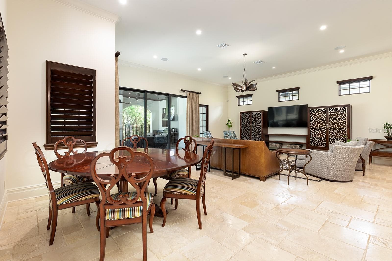 Single Family Residence at 9144 ISLEWORTH GARDENS DR, WINDERMERE, photo 16 of 63