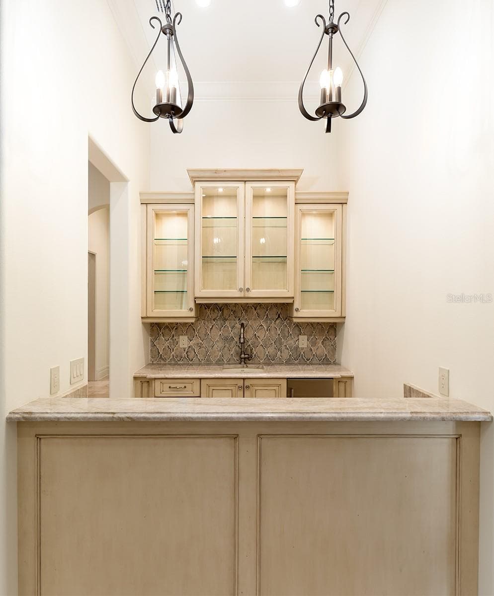 Single Family Residence at 9144 ISLEWORTH GARDENS DR, WINDERMERE, photo 17 of 63