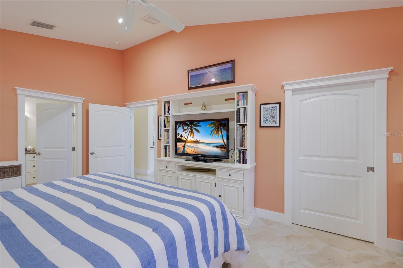 Single Family Residence at 5701 CARISSA ST, HOLMES BEACH, photo 32 of 57