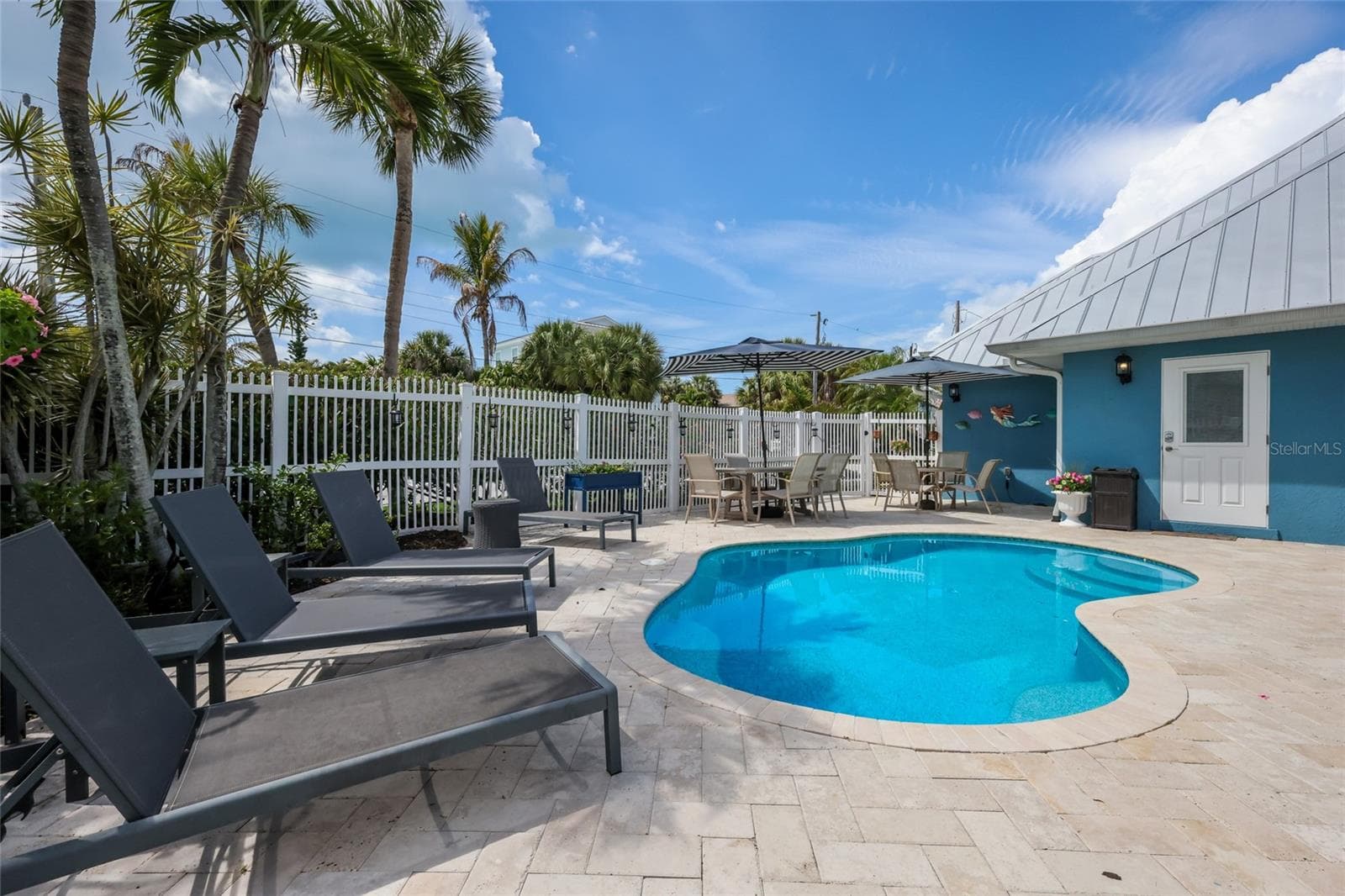 Single Family Residence at 5701 CARISSA ST, HOLMES BEACH, photo 48 of 57