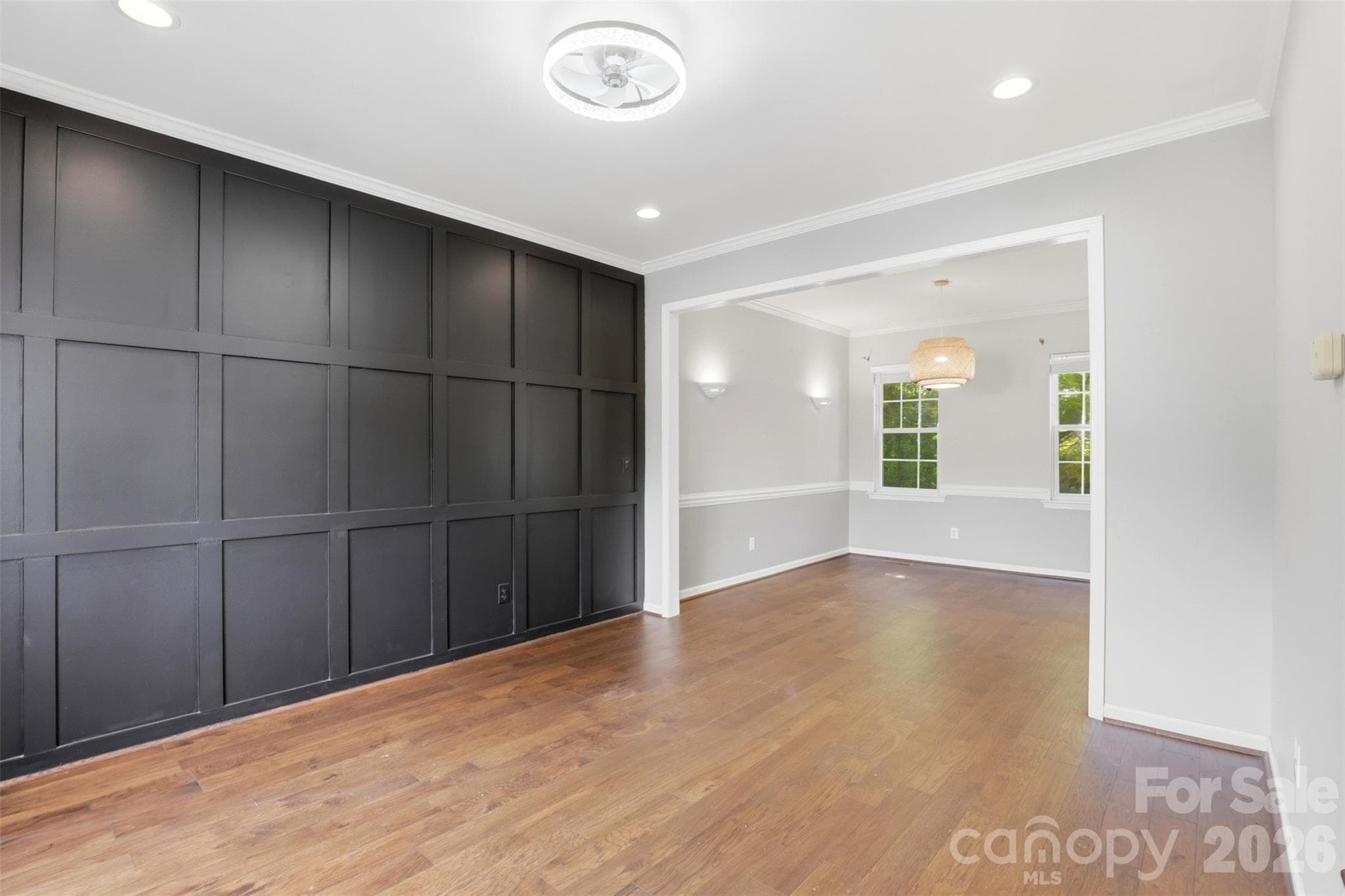Single Family Residence at 12101 Carolina Oak Circle, Charlotte, photo 3 of 40