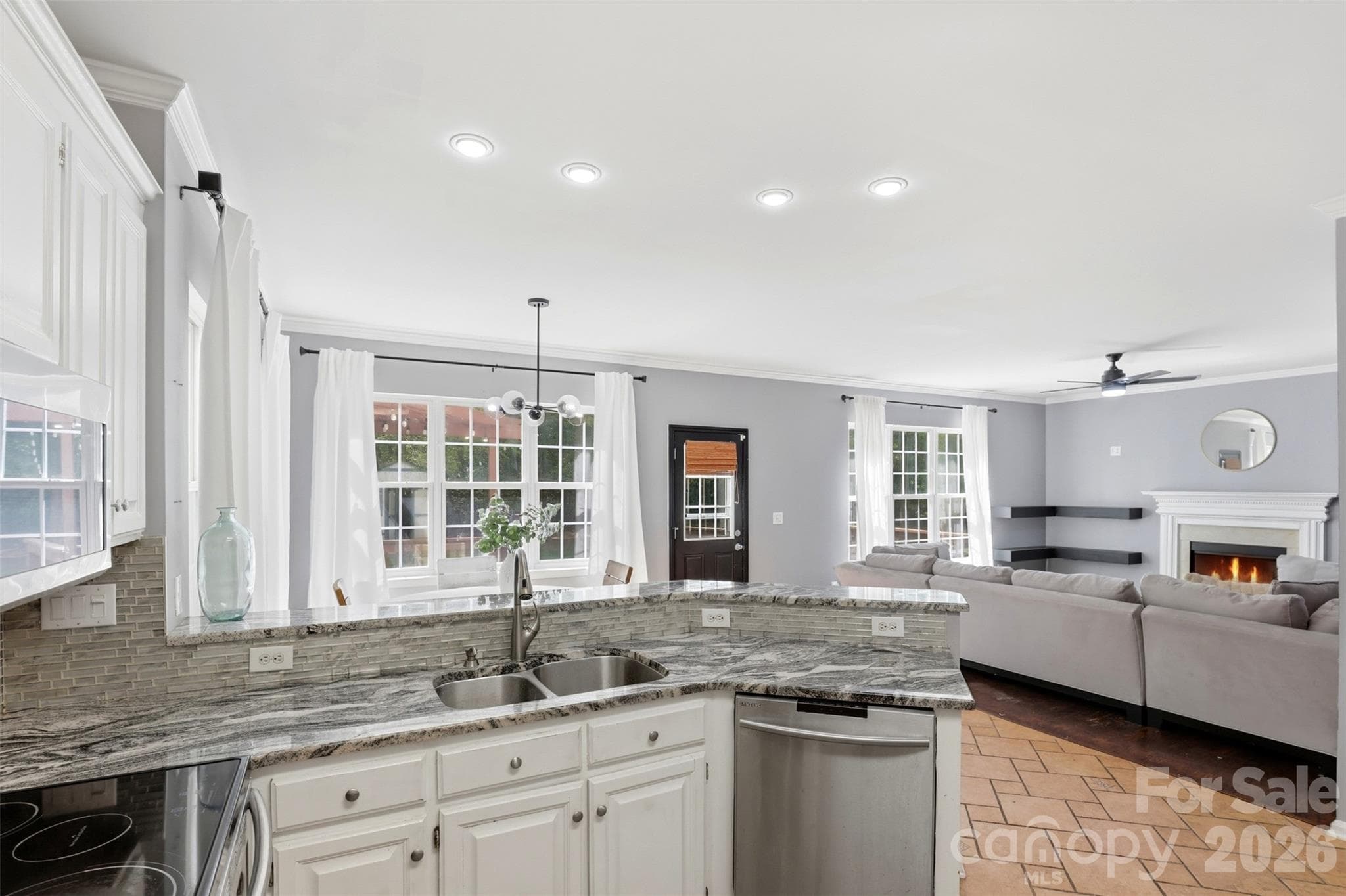 Single Family Residence at 12101 Carolina Oak Circle, Charlotte, photo 13 of 40