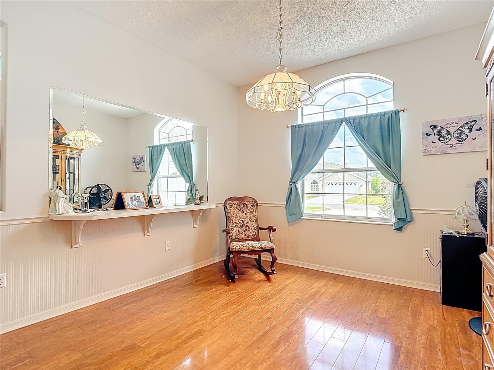 Single Family Residence at 8410 MAYBELLE DR, WEEKI WACHEE, photo 7 of 32