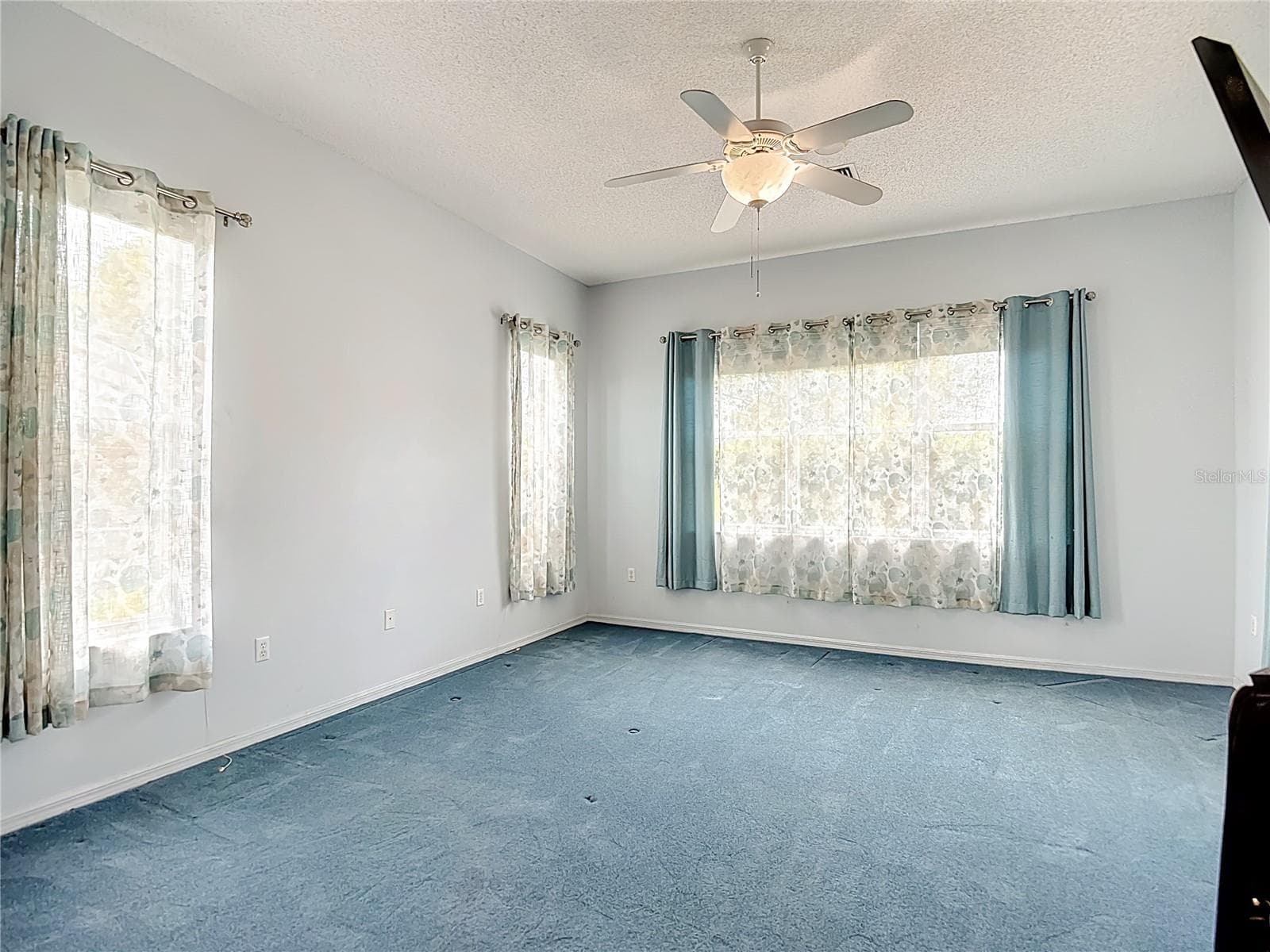 Single Family Residence at 8410 MAYBELLE DR, WEEKI WACHEE, photo 20 of 32