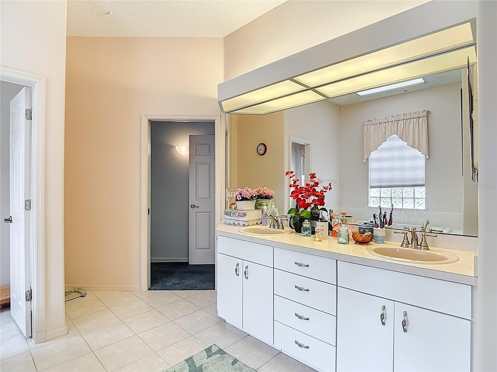 Single Family Residence at 8410 MAYBELLE DR, WEEKI WACHEE, photo 25 of 32