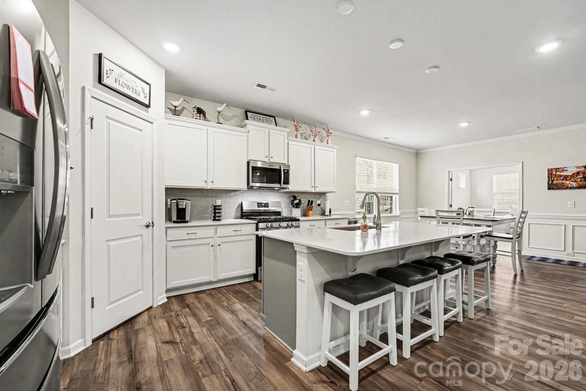 Single Family Residence at Statesville, photo 2 of 16