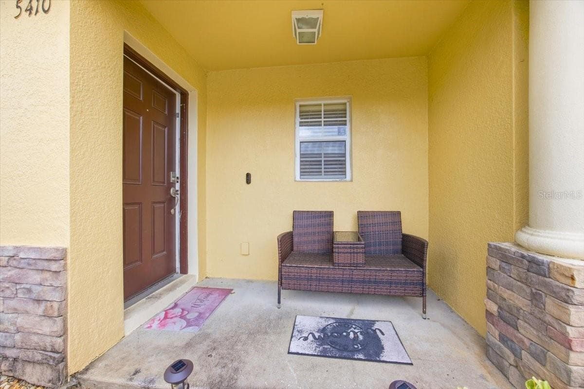 Townhouse at 5410 QUARRY ROCK RD, LAKELAND, photo 3 of 27