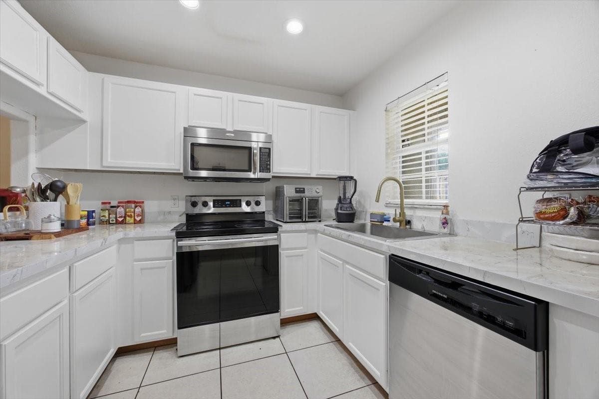 Townhouse at 5410 QUARRY ROCK RD, LAKELAND, photo 5 of 27