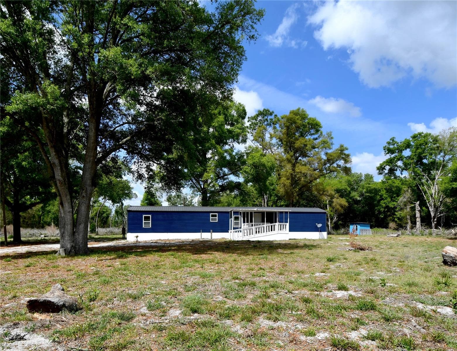 Manufactured Home at 7457 NE HIGHWAY 349, OLD TOWN, photo 4 of 41