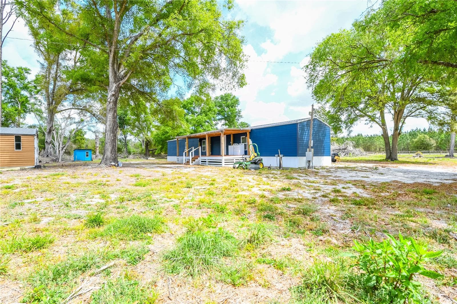 Manufactured Home at 7457 NE HIGHWAY 349, OLD TOWN, photo 24 of 41