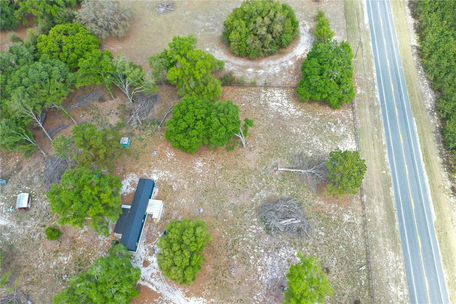 Manufactured Home at 7457 NE HIGHWAY 349, OLD TOWN, photo 33 of 41