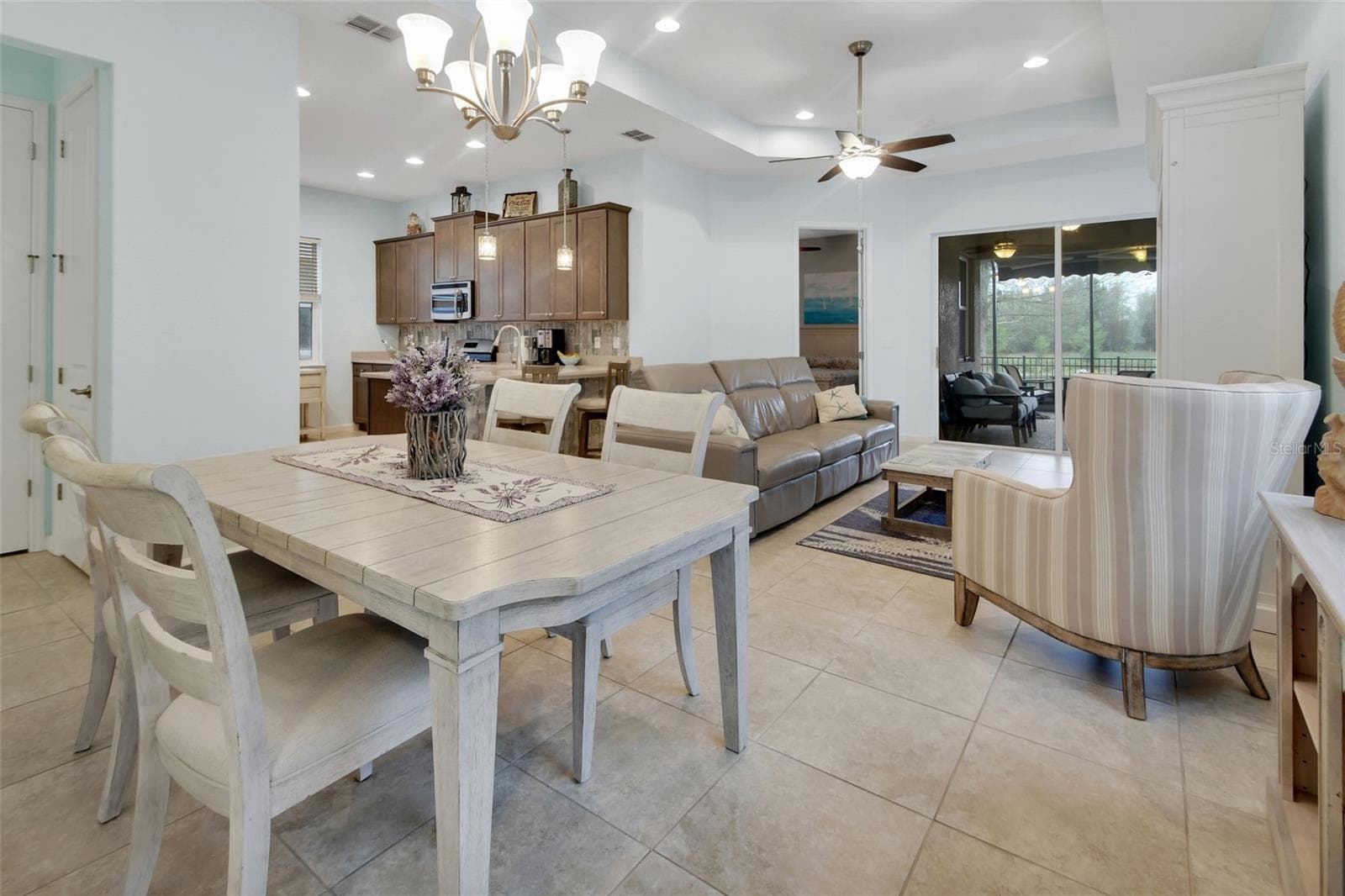 Single Family Residence at 412 TISBURY CT, DELAND, photo 2 of 49
