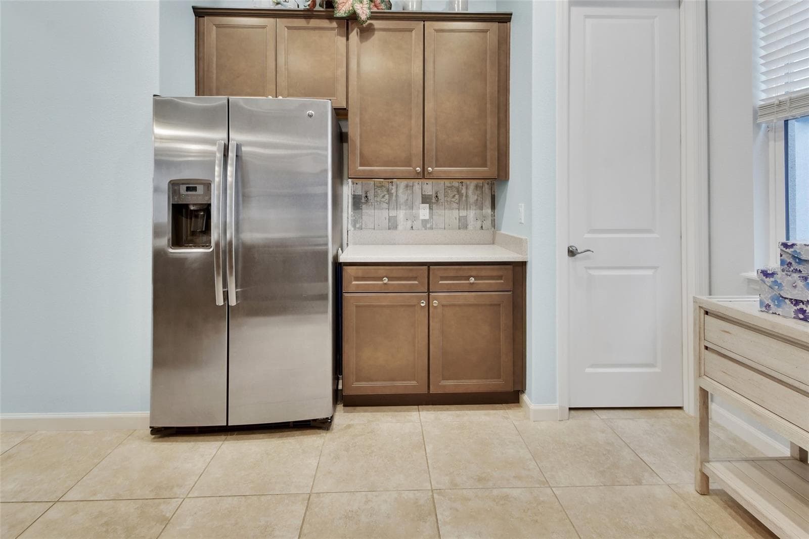 Single Family Residence at 412 TISBURY CT, DELAND, photo 14 of 49