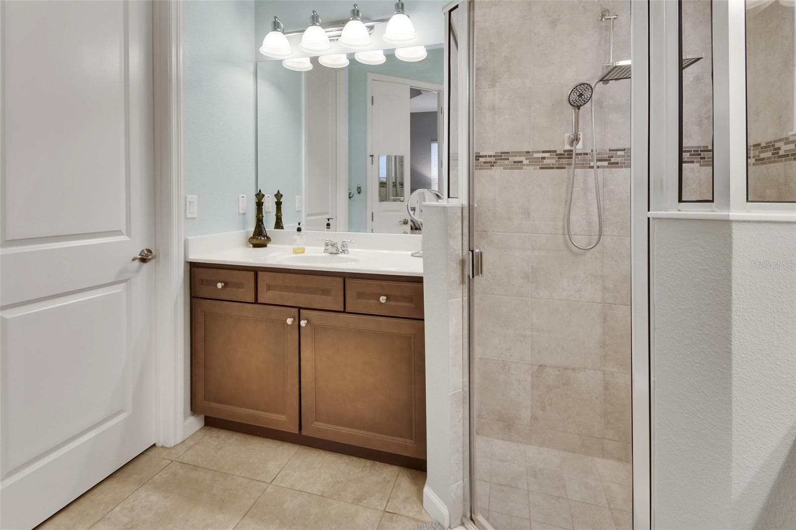 Single Family Residence at 412 TISBURY CT, DELAND, photo 20 of 49