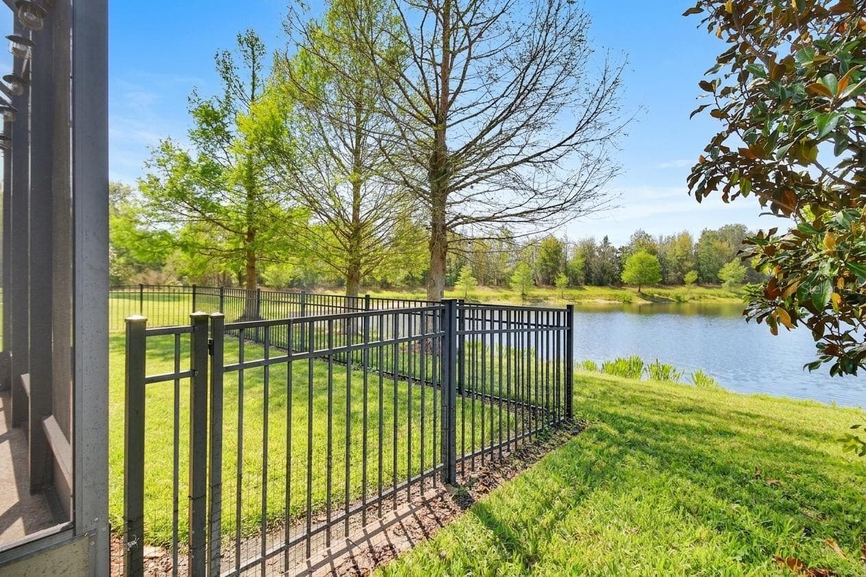 Single Family Residence at 412 TISBURY CT, DELAND, photo 31 of 49
