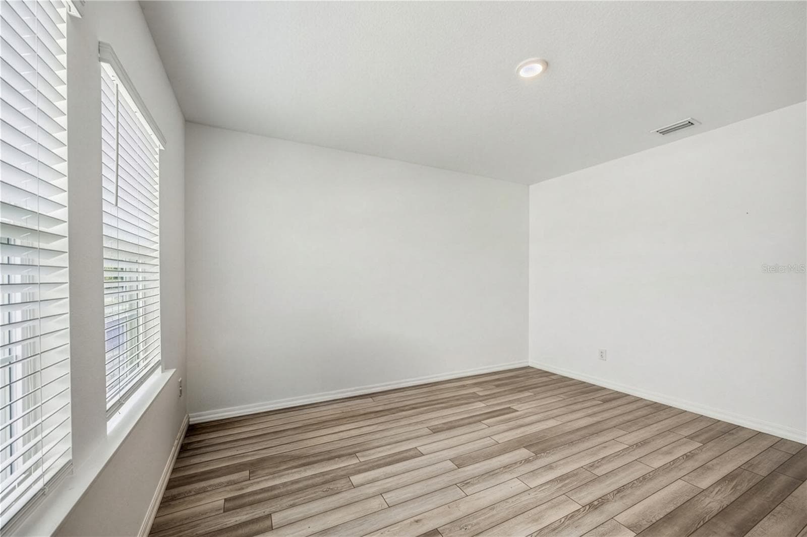Single Family Residence at 670 NW 243RD TER, NEWBERRY, photo 6 of 37