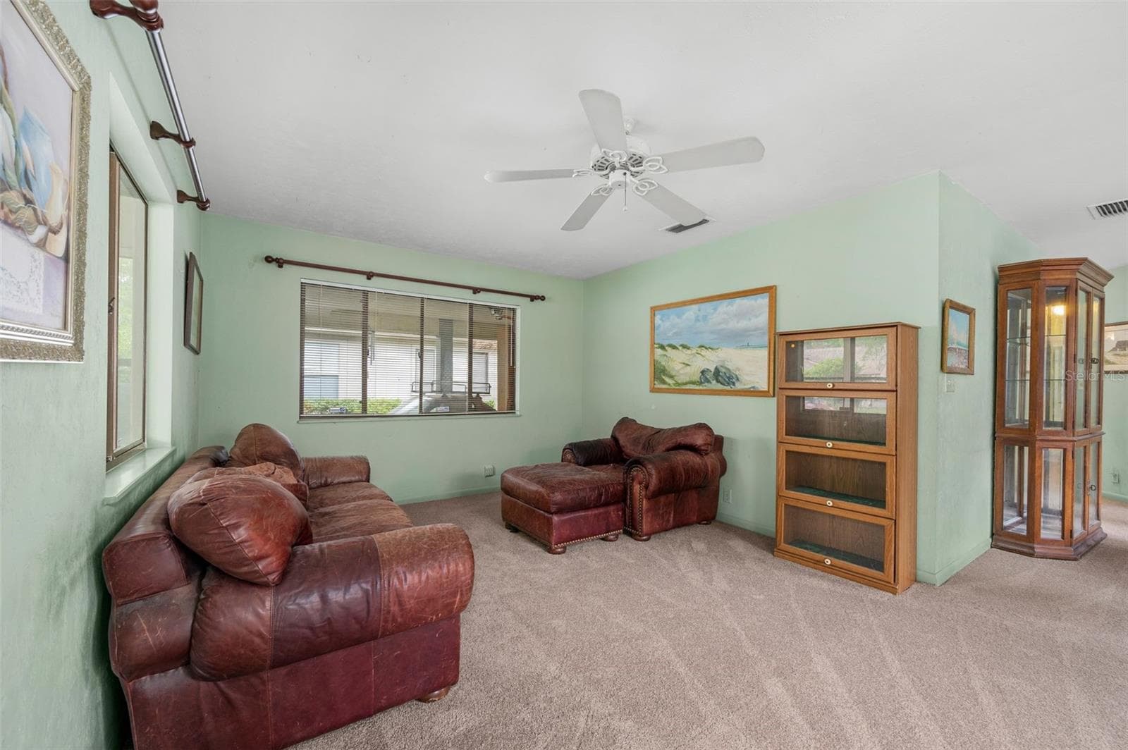 Living/Family - 8508 NW 37TH DR, GAINESVILLE