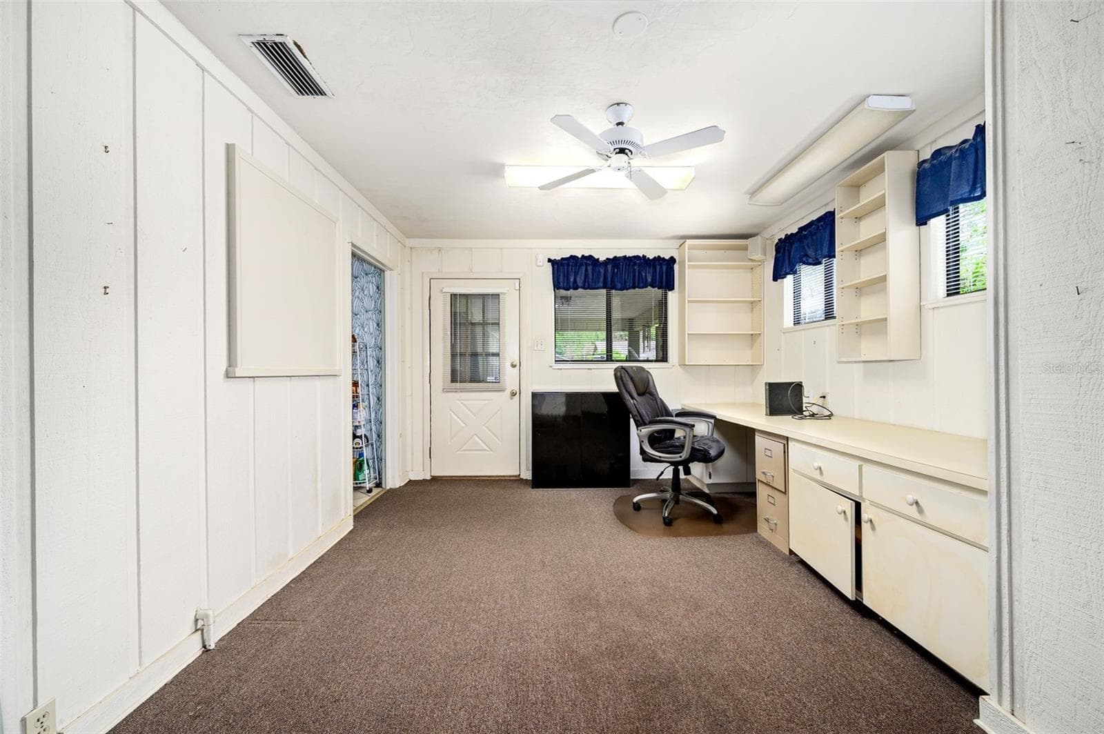 Office - 8508 NW 37TH DR, GAINESVILLE