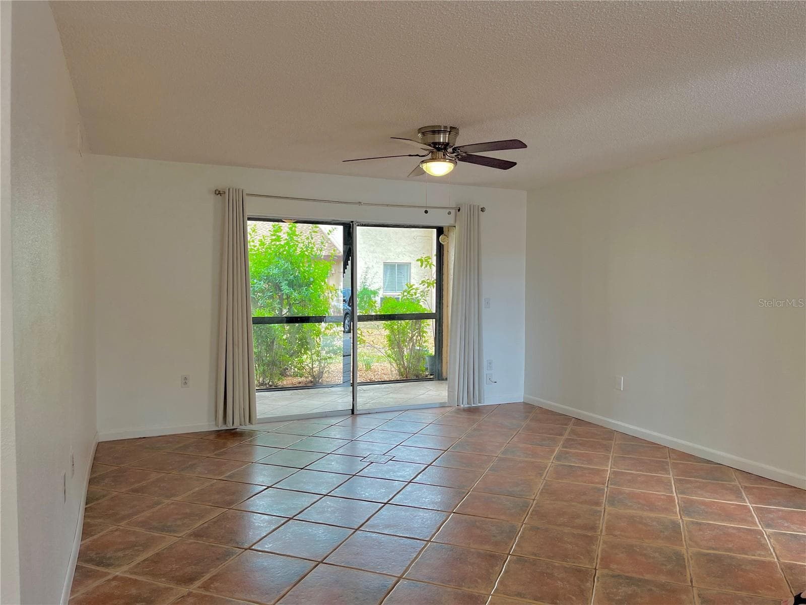 Condominium at 2724 HIDDEN LAKE BLVD #A, SARASOTA, photo 7 of 40