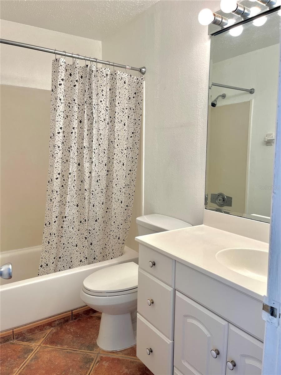 Condominium at 2724 HIDDEN LAKE BLVD #A, SARASOTA, photo 22 of 40